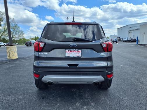 Magnetic J7 2019 Ford Escape SEL