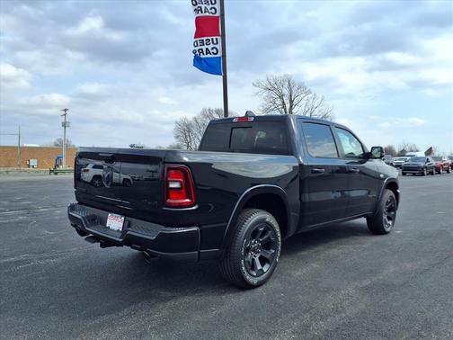 Diamond Black Crystal Pearl Coat (pxj) 2026 RAM 1500 Big Horn/Lone Star