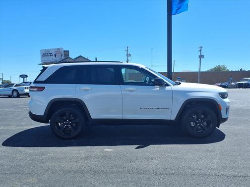 Bright White Clear Coat 2024 Jeep Grand Cherokee Limited