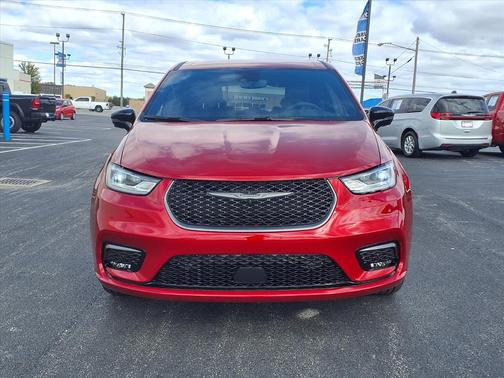 2026 Chrysler Pacifica L