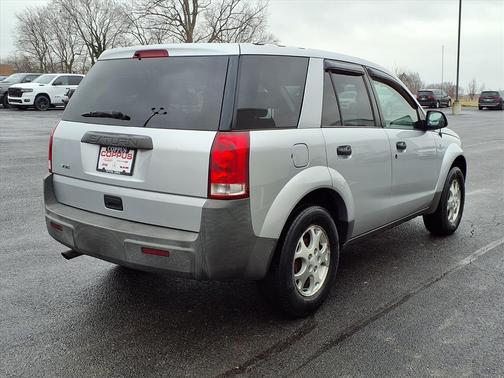 2004 Saturn Vue Base