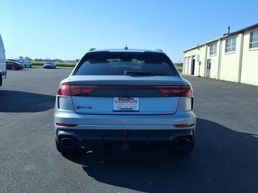2025 Audi RS Q8 4.0T