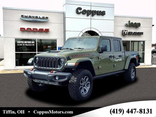 41 2025 Jeep Gladiator Mojave 4x4