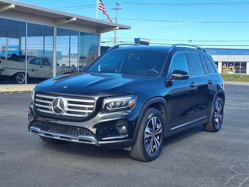 Black 2025 Mercedes-Benz GLB 250 4MATIC
