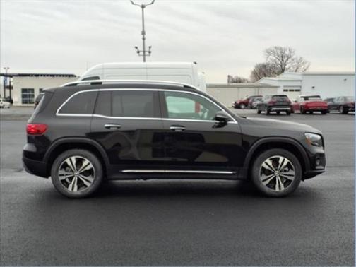 2025 Mercedes-Benz GLB 250 4MATIC