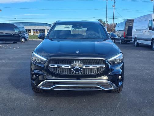 Night Black 2025 Mercedes-Benz GLA 250 4MATIC