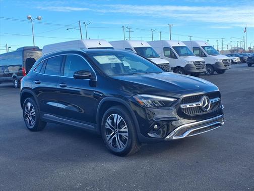 Night Black 2025 Mercedes-Benz GLA 250 4MATIC
