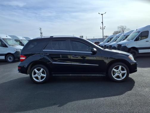 2010 Mercedes-Benz M-Class 4MATIC