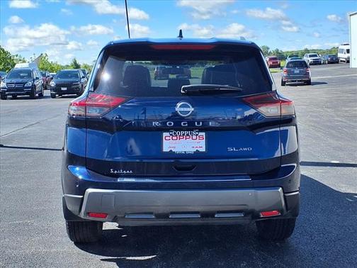 2024 Nissan Rogue SL