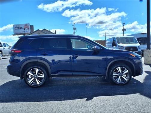 2024 Nissan Rogue SL