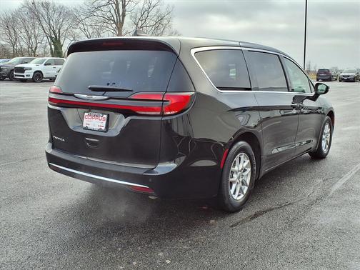 2025 Chrysler Pacifica L