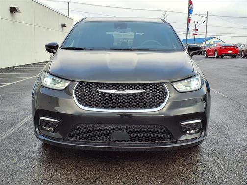 2025 Chrysler Pacifica L