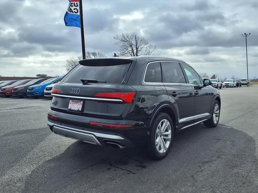 2025 Audi Q7 55 Premium Plus