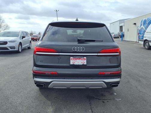 2025 Audi Q7 55 Premium Plus