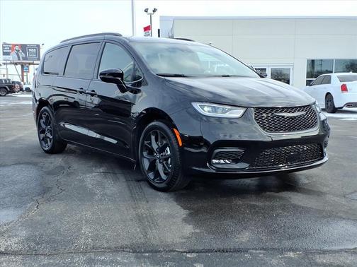 2026 Chrysler Pacifica L