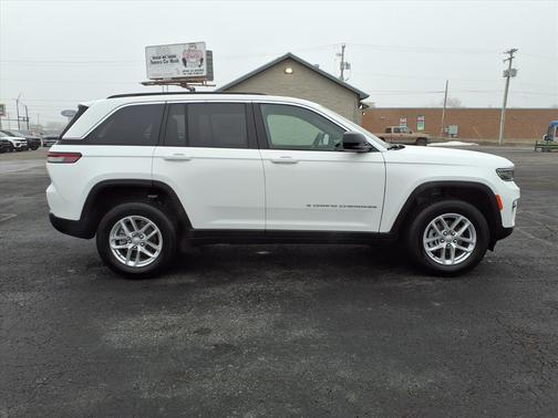 2026 Jeep Grand Cherokee Laredo