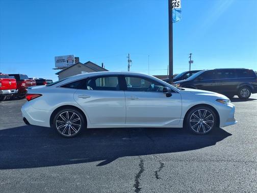 2019 Toyota Avalon Touring