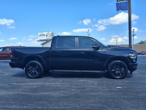Diamond Black Crystal Pearl Coat 2022 RAM 1500 Laramie