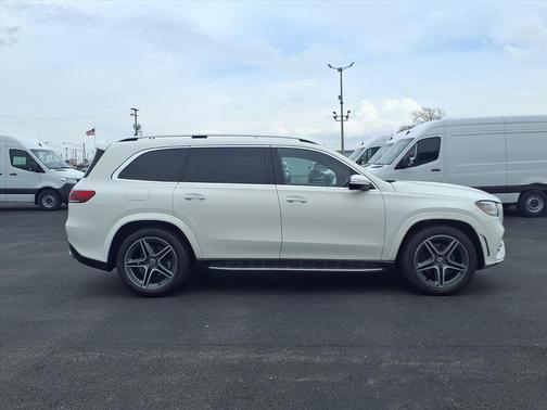 2023 Mercedes-Benz GLS 450 4MATIC