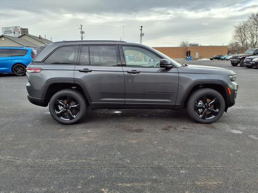 2025 Jeep Grand Cherokee Altitude