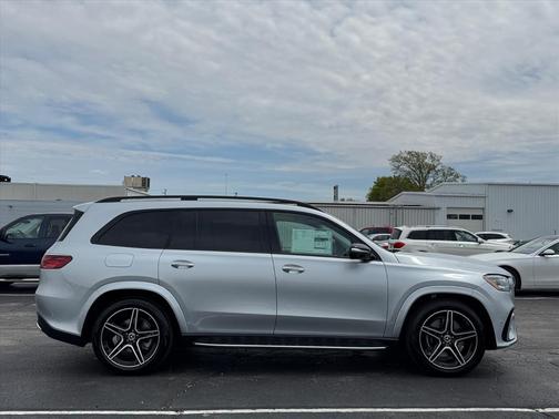 Cirrus Silver Metallic 2026 Mercedes-Benz GLS 450 4MATIC