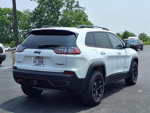 2022 Jeep Cherokee Trailhawk