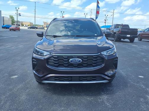 Cinnabar Red L8 2023 Ford Escape ST-Line