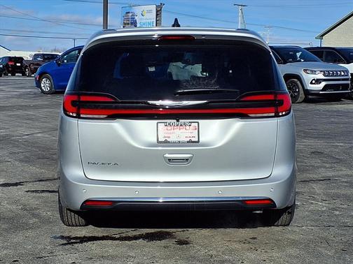 2026 Chrysler Pacifica L