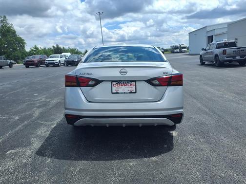 Brilliant Silver Metallic K23 2024 Nissan Altima 2.5 SV