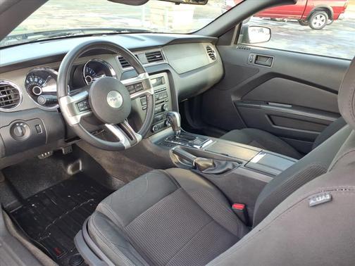 2014 Ford Mustang V6