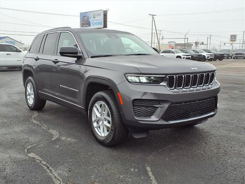 2026 Jeep Grand Cherokee Laredo