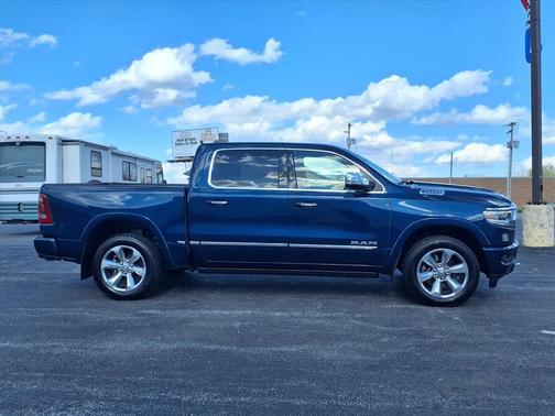 Patriot Blue Pearl Coat 2022 RAM 1500 Limited