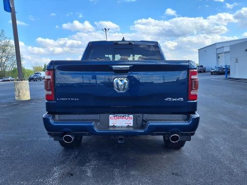 Patriot Blue Pearl Coat 2022 RAM 1500 Limited