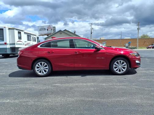 Black Cherry Metallic Glr 2020 Chevrolet Malibu FWD LT