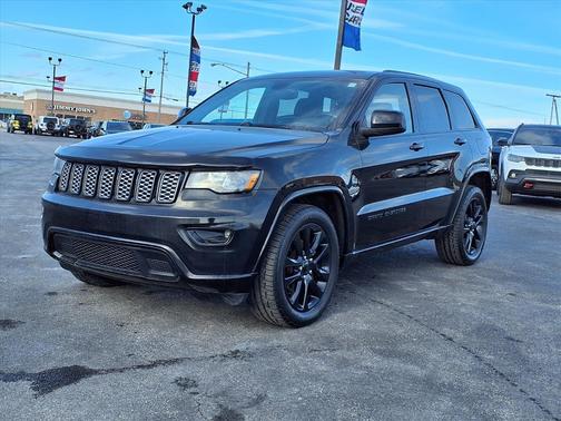 2017 Jeep Grand Cherokee Altitude