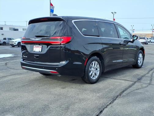 2026 Chrysler Pacifica L