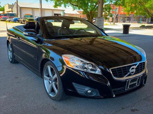 2011 Volvo C70 T5