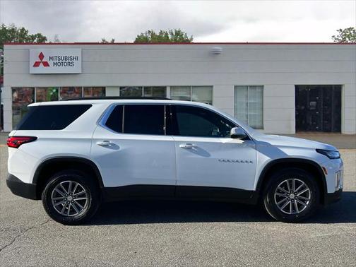 2022 Chevrolet Traverse LT Leather