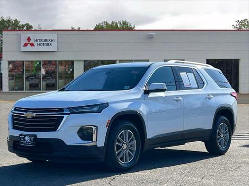 2022 Chevrolet Traverse LT Leather