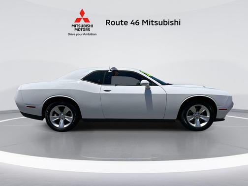 White Knuckle Clearcoat 2023 Dodge Challenger SXT