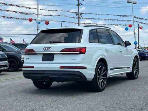 2021 Audi Q7 55 Prestige