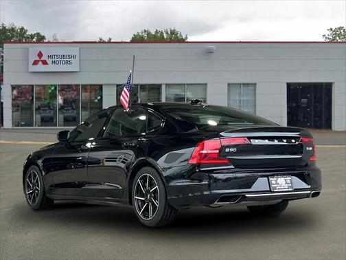 2020 Volvo S90 T6 R-Design