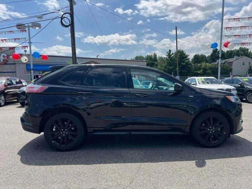 2022 Ford Edge ST Line