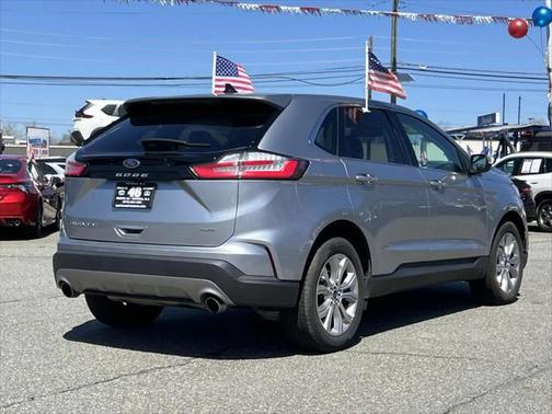 2022 Ford Edge Titanium