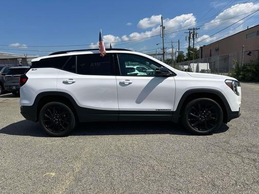 Summit White 2023 GMC Terrain SLT