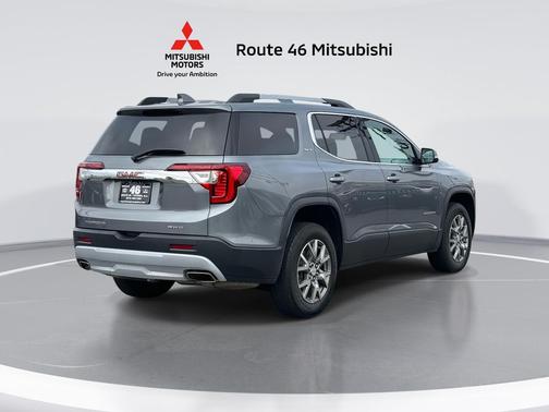 2022 GMC Acadia AWD SLT