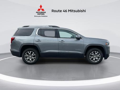 2022 GMC Acadia AWD SLT