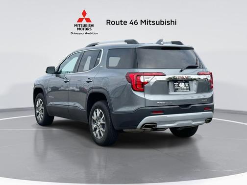 2022 GMC Acadia AWD SLT