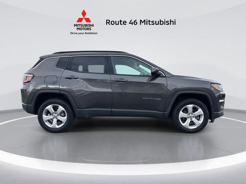 Granite Crystal Metallic Clearcoat 2021 Jeep Compass Latitude