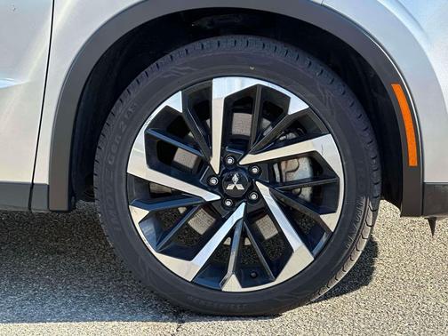 2024 Mitsubishi Outlander PHEV SE S-AWC